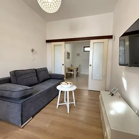 Schoenes Mit Terrasse By Interhome * Crikvenica