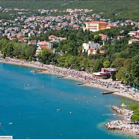 דירה Schoenes Mit Terrasse By Interhome