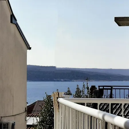 Schoenes Mit Terrasse By Interhome *