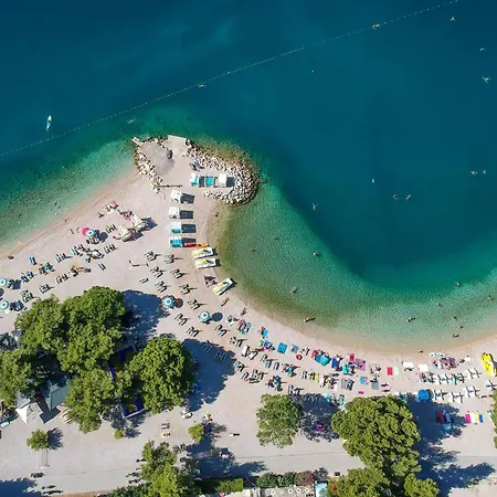 Apartament Schoenes Mit Terrasse By Interhome