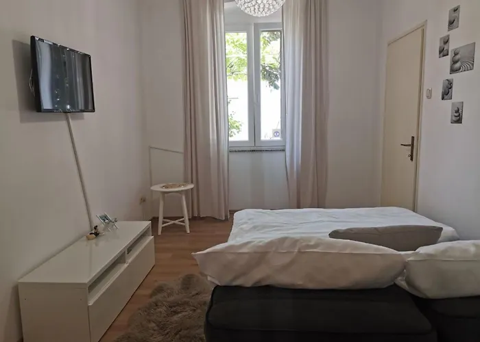 Schoenes Mit Terrasse By Interhome * Crikvenica