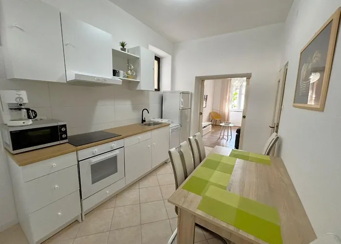 Апартаменты Schoenes Mit Terrasse By Interhome *